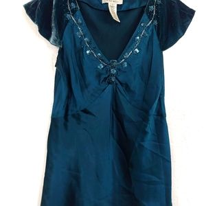 Nine West flutter sleeve teal silk v-neck blouse, velvet, and sequined.
